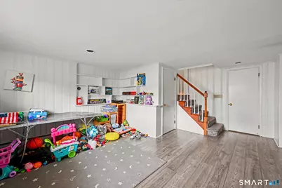 170 Hollywood Avenue, Stratford, CT 06614 - Photo 17