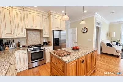 864 Oldfield Road, Fairfield, CT 06824 - Photo 5