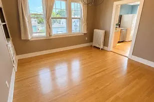 75 Lancaster Rd, West Hartford, CT 06119 - Photo 5