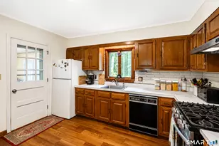 16 Overlook Dr, Waterford, CT 06385 - Photo 13