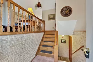 40 Laurel Dr, Montville, CT 06370 - Photo 9