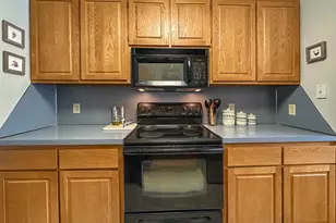 20 Church Ln, East Lyme, CT 06333 - Photo 13