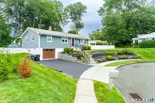 162 Cornflower Dr, Milford, CT 06460 - Photo 3