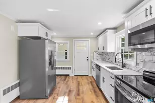 739 Center St, Manchester, CT 06040 - Photo 13