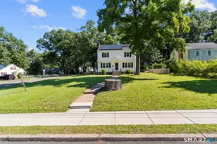 739 Center St, Manchester, CT 06040 - Photo 1