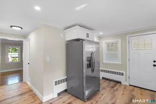 739 Center St, Manchester, CT 06040 - Photo 15