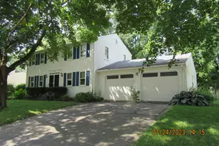 7 Pilgrim Cir, Enfield, CT 06082 - Photo 5