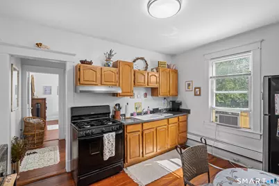 88 Riverview Avenue, New London, CT 06320 - Photo 5