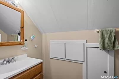 88 Riverview Avenue, New London, CT 06320 - Photo 17