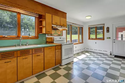 67 Barclay Drive, Stamford, CT 06903 - Photo 5