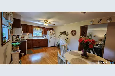 219 Third Avenue #2nd fl., West Haven, CT 06516 - Photo 11
