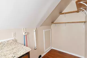 23 Upson St, Bristol, CT 06010 - Photo 5
