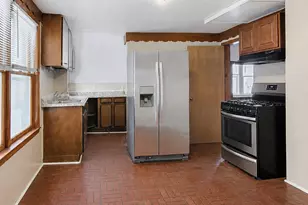 23 Upson St, Bristol, CT 06010 - Photo 3