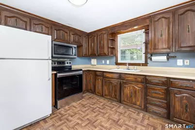 24 Mercer Avenue, East Hartford, CT 06118 - Photo 9
