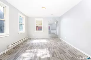 14 Blackhall St, New London, CT 06320 - Photo 5