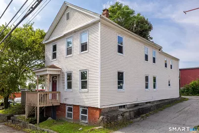 14 Blackhall Street, New London, CT 06320 - Photo 1