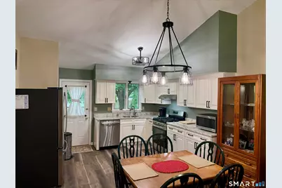 102 North Maple Street #8B, Enfield, CT 06002 - Photo 5
