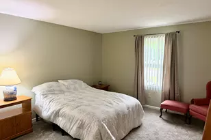 102 N Maple St, Enfield, CT 06002 - Photo 15