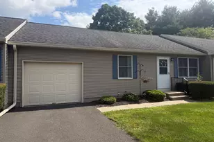 102 N Maple St, Enfield, CT 06002 - Photo 1