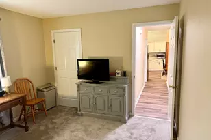 102 N Maple St, Enfield, CT 06002 - Photo 17