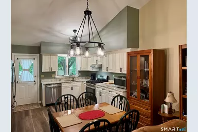 102 North Maple Street #8B, Enfield, CT 06002 - Photo 9