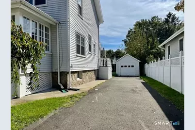 31 Faucett Street, Stamford, CT 06906 - Photo 15