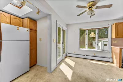 9 Woodlawn Avenue, Enfield, CT 06082 - Photo 11