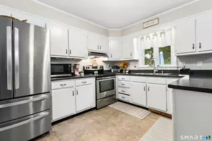 13 Ball Pond Rd, Danbury, CT 06811 - Photo 9