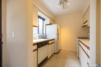 27 Andover Court #27, Brookfield, CT 06804 - Photo 3