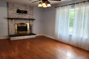 509-511 Roosevelt Dr, Derby, CT 06418 - Photo 5