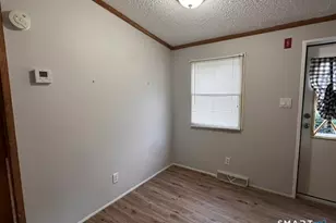 270 Boston Post Rd, Waterford, CT 06385 - Photo 7