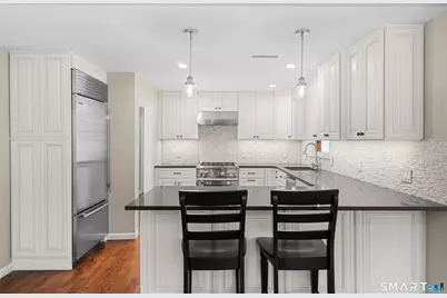 33 Cedar Circle, Stamford, CT 06905 - Photo 9