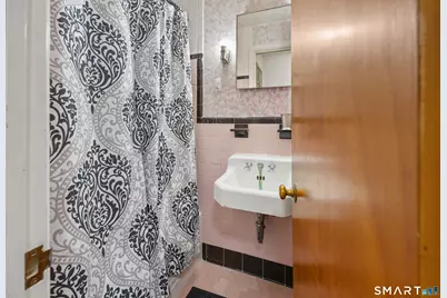 97 Glenview Drive, Newington, CT 06111 - Photo 23