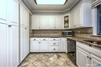 179 Maxine Road, Bristol, CT 06010 - Photo 19