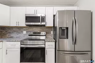 925 Oronoke Rd, Waterbury, CT 06708 - Photo 9