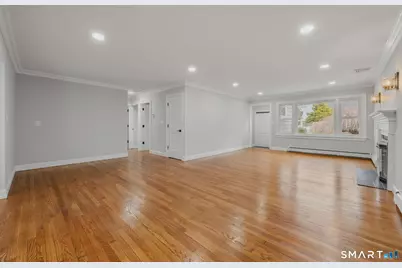 1092 Ocean Avenue, New London, CT 06320 - Photo 21