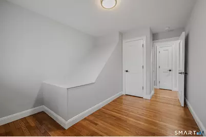 1092 Ocean Avenue, New London, CT 06320 - Photo 33