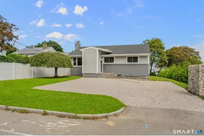 1092 Ocean Avenue, New London, CT 06320 - Photo 7