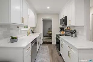 421 Chestnut Hill Rd, Stamford, CT 06903 - Photo 7