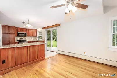 4 Taunton Lake Drive, Newtown, CT 06470 - Photo 7