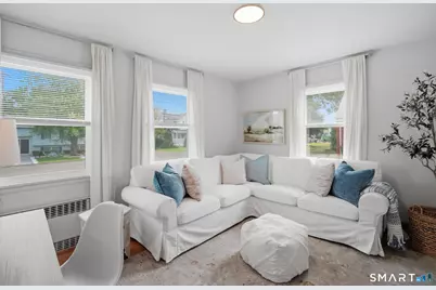 4 Wicklow Street, Windsor Locks, CT 06096 - Photo 17