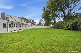 4 Wicklow St, Windsor Locks, CT 06096 - Photo 35