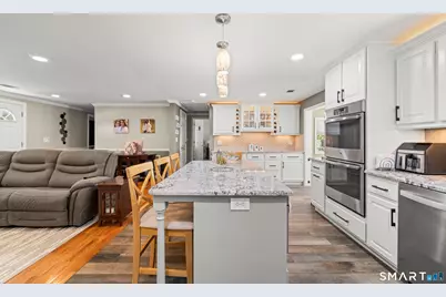 18 Saint James Avenue, Enfield, CT 06082 - Photo 7