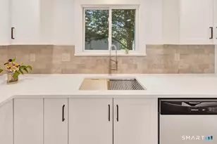35 School House Rd, Old Saybrook, CT 06475 - Photo 9