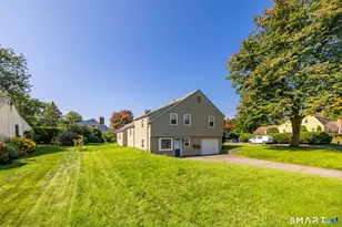 8 Old Pewter Ln, Wethersfield, CT 06109 - Photo 31