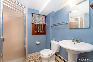 8 Old Pewter Ln, Wethersfield, CT 06109 - Photo 13