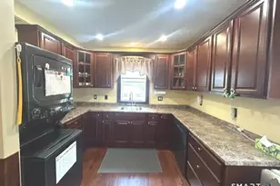 124 Columbia St, New Britain, CT 06052 - Photo 29