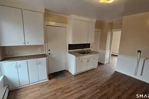 110 Babcock St, Hartford, CT 06106 - Photo 3