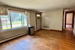 5 Highland Rd, Windsor Locks, CT 06096 - Photo 9