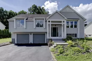 18 Hilltop Dr, Windham, CT 06256 - Photo 1